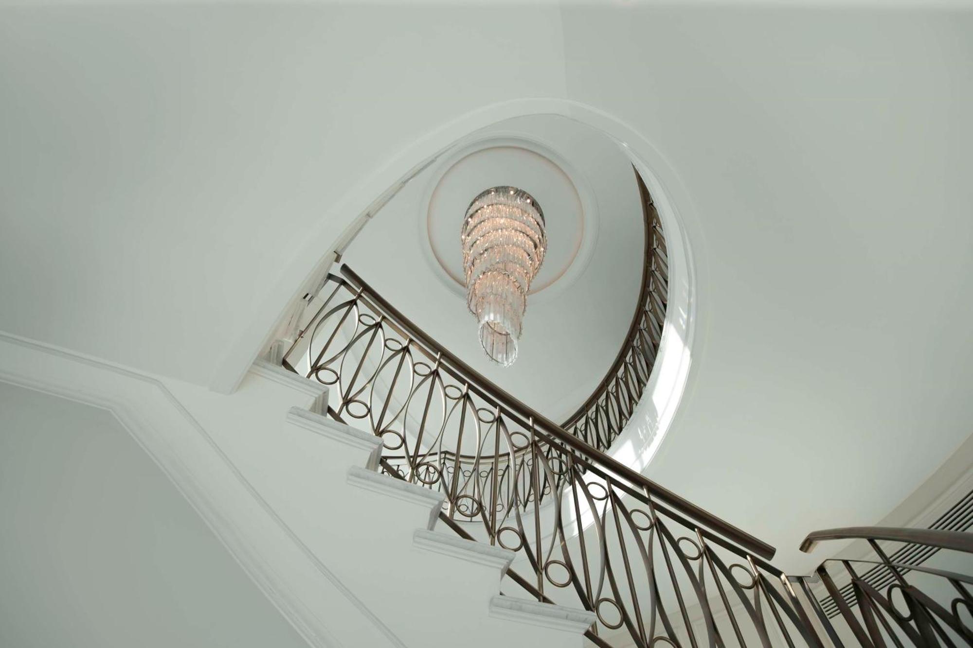 Address Boulevard 5*