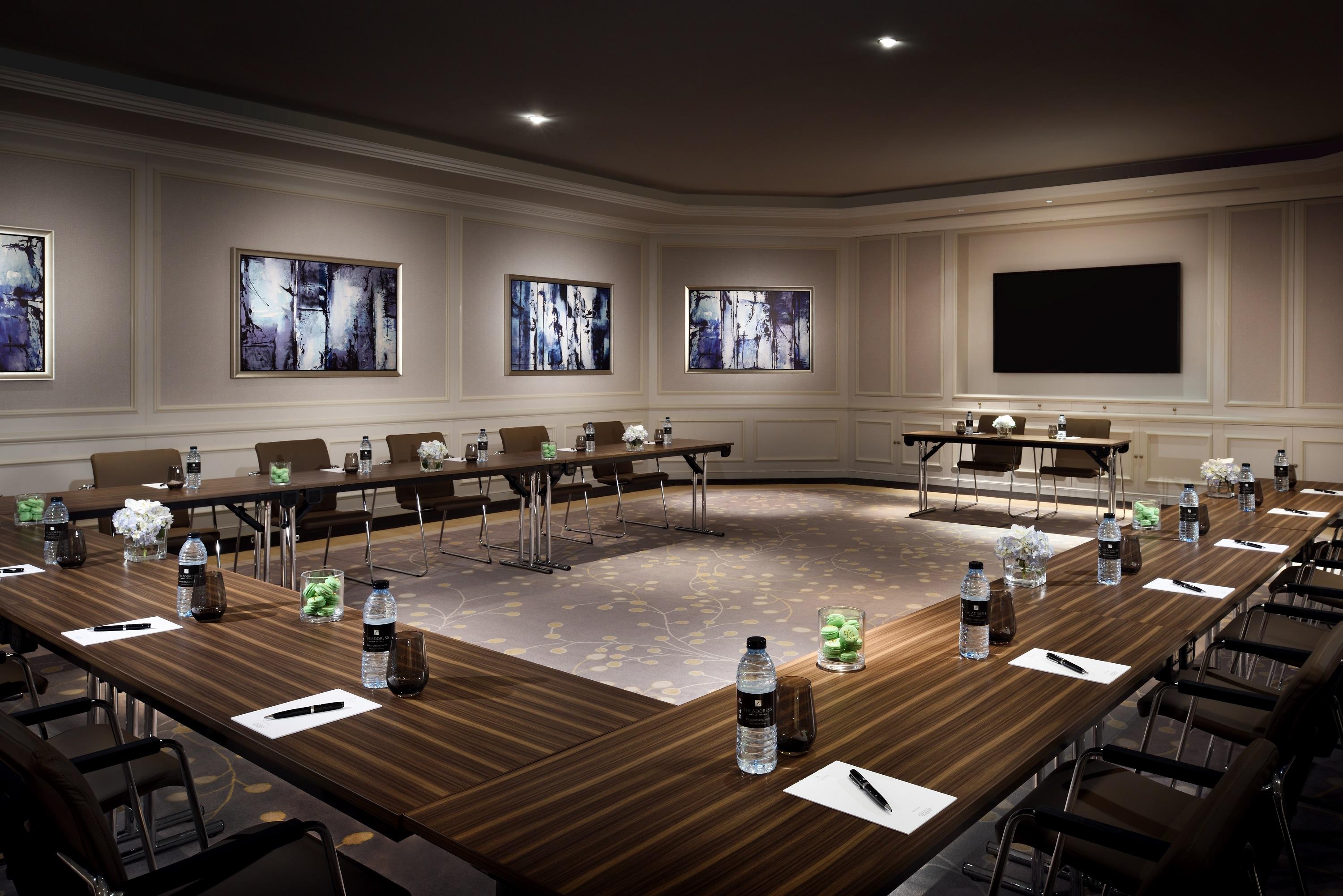 Kempinski The Boulevard Hotel 5*